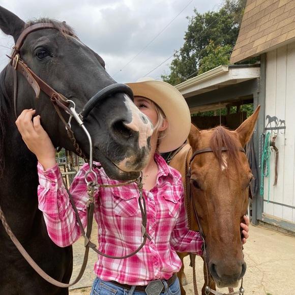 Meet your Posher, Natalie - Picture 1 of 1